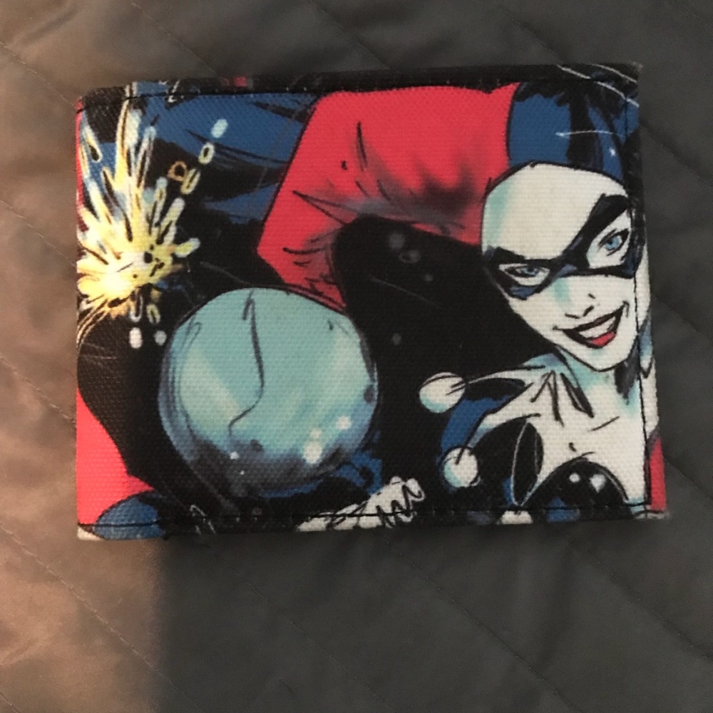Harley Quinn bi fold wallet